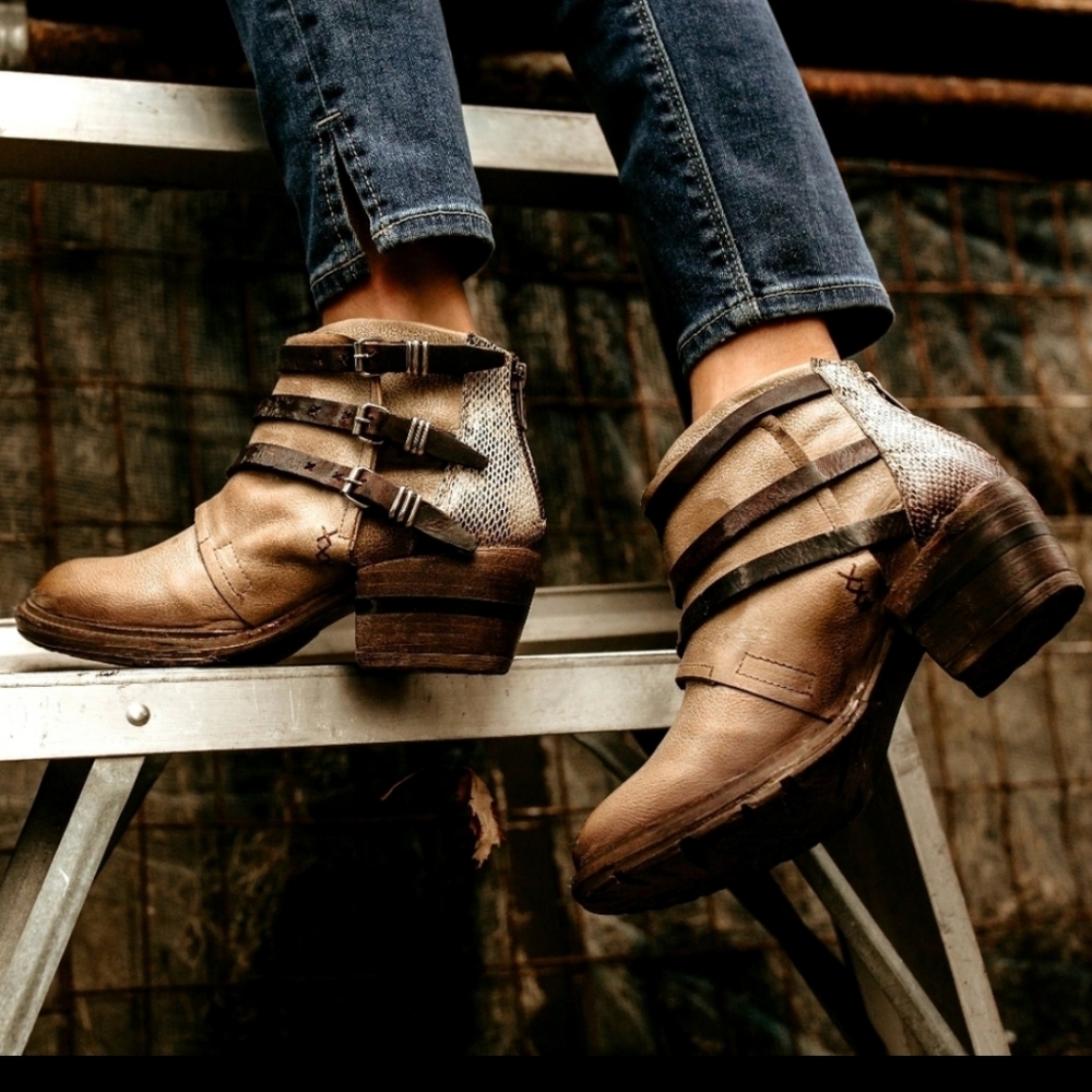Freebird by Steven Mateo booties